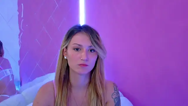 Snapshot of Anaayss_ chatting on October 3, 2025, 5:04 am Anaayss  online show from October 3, 2025, 5:04 am