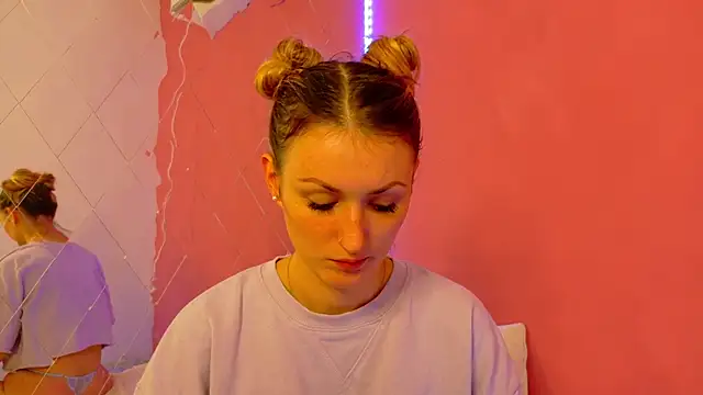 Snapshot of Anaayss_ chatting on October 23, 2025, 5:07 am Anaayss  online show from October 23, 2025, 5:07 am