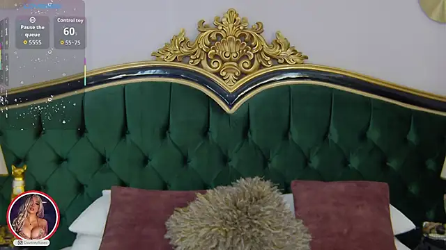 Snapshot of CourtneyRoses chatting on October 28, 2025, 2:53 pm CourtneyRoses online show from October 28, 2025, 2:53 pm