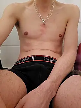 Snapshot of Chrisou73 chatting on February 4, 2026, 5:08 pm Chrisou73 online show from February 4, 2026, 5:08 pm