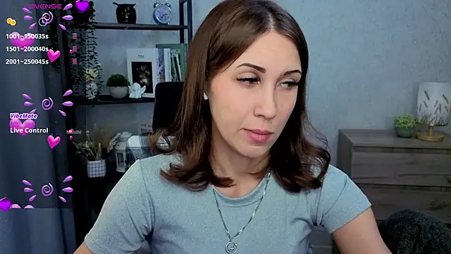 Snapshot of DreamVelour chatting on February 20, 2026, 7:25 pm DreamVelour online show from February 20, 2026, 7:25 pm