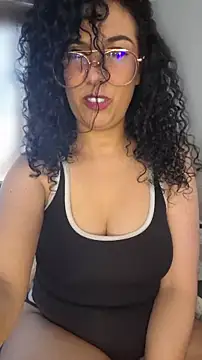 Snapshot of LondonHilton chatting on February 23, 2026, 3:09 pm LondonHilton online show from February 23, 2026, 3:09 pm