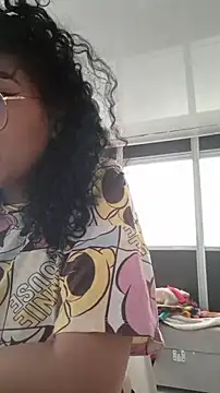 Snapshot of LondonHilton chatting on February 28, 2026, 9:27 pm LondonHilton online show from February 28, 2026, 9:27 pm