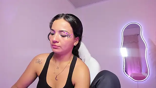 akira 09  online show from January 14, 2026, 12:22 pm