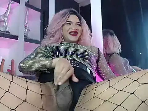 Sophia hott01 online show from December 15, 2025, 12:20 pm