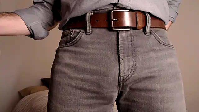 an expose online show from October 11, 2025, 9:13 pm