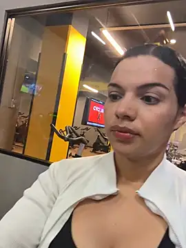 Anavalle online show from February 6, 2026, 7:17 pm