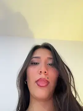 IsabellaJoness  online show from February 26, 2026, 4:28 pm