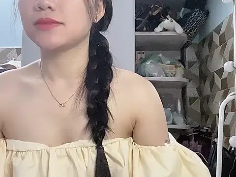 Snapshot of Ara4865 chatting on October 3, 2025, 3:20 pm Ara4865 online show from October 3, 2025, 3:20 pm