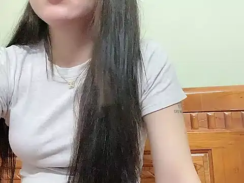 Snapshot of Ara4865 chatting on October 9, 2025, 7:01 pm Ara4865 online show from October 9, 2025, 7:01 pm