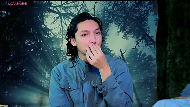 Snapshot of -BlueOpal- chatting on October 9, 2025, 7:01 pm -BlueOpal- online show from October 9, 2025, 7:01 pm