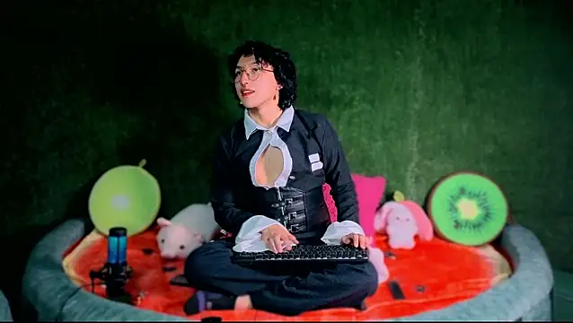 Snapshot of -BlueOpal- chatting on October 22, 2025, 7:02 pm -BlueOpal- online show from October 22, 2025, 7:02 pm