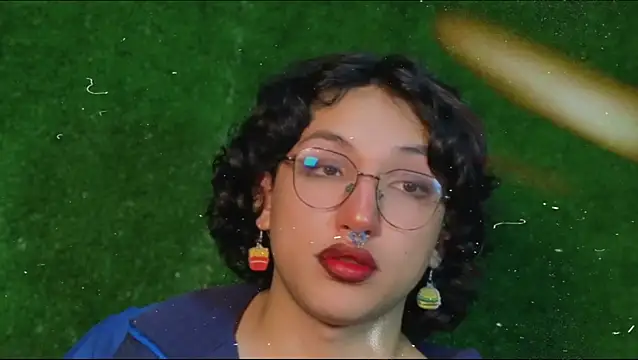 Snapshot of -BlueOpal- chatting on November 21, 2025, 8:07 pm -BlueOpal- online show from November 21, 2025, 8:07 pm