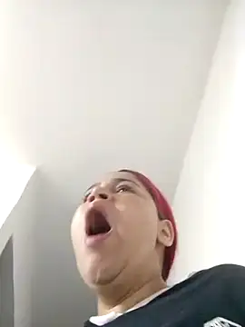 Snapshot of abysaenz chatting on October 4, 2025, 3:10 pm abysaenz online show from October 4, 2025, 3:10 pm