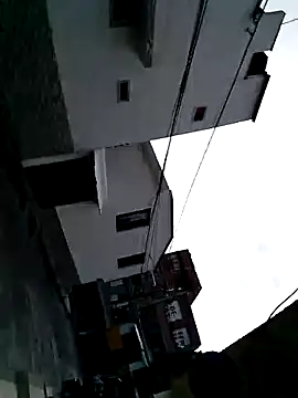 Snapshot of abysaenz chatting on October 29, 2025, 10:11 pm abysaenz online show from October 29, 2025, 10:11 pm