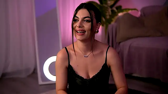 SierraVyx online show from January 5, 2026, 6:00 pm