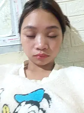 Snapshot of Mayy1 chatting on October 26, 2025, 12:00 pm Mayy1 online show from October 26, 2025, 12:00 pm