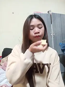 Snapshot of Mayy1 chatting on December 22, 2025, 1:57 am Mayy1 online show from December 22, 2025, 1:57 am