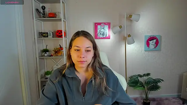 Al1ice Moures online show from November 26, 2025, 1:06 am