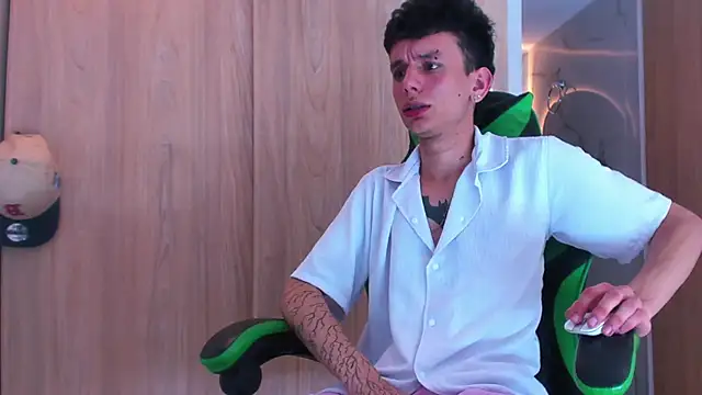 Skinny batman online show from September 23, 2025, 12:19 pm