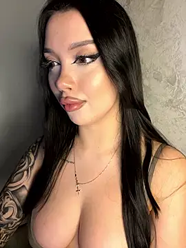 kiss Lissa online show from January 7, 2026, 2:19 pm