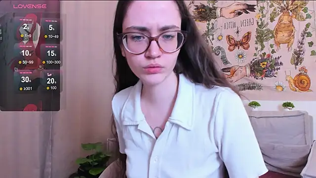 bellacatlovesmeat online show from November 18, 2025, 6:45 pm