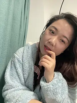 Momo-9988 online show from November 22, 2025, 6:23 am