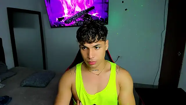 Adams Collins online show from September 26, 2025, 11:20 pm