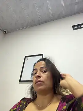 liz and thiago online show from September 26, 2025, 8:35 pm