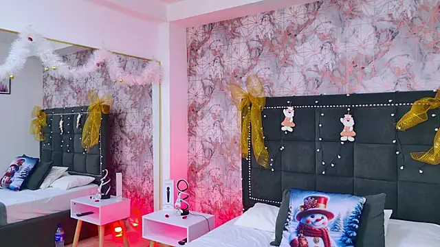 Snapshot of Aliss_Star chatting on November 28, 2025, 12:19 pm Aliss Star online show from November 28, 2025, 12:19 pm