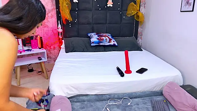 Snapshot of Aliss_Star chatting on December 21, 2025, 12:34 pm Aliss Star online show from December 21, 2025, 12:34 pm