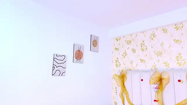 Snapshot of Aliss_Star chatting on January 5, 2026, 7:17 pm Aliss Star online show from January 5, 2026, 7:17 pm