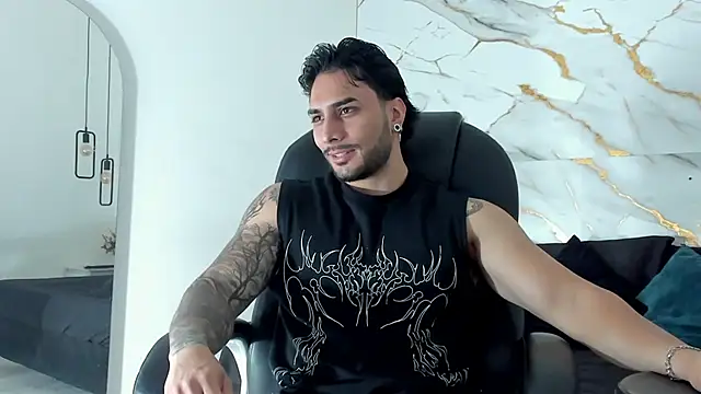 Miike Stone1 online show from October 29, 2025, 1:02 pm