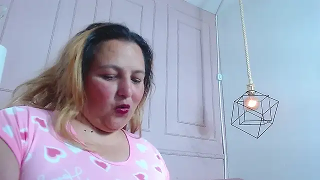 Snapshot of SweetRouse__ chatting on September 24, 2025, 2:53 pm SweetRouse online show from September 24, 2025, 2:53 pm