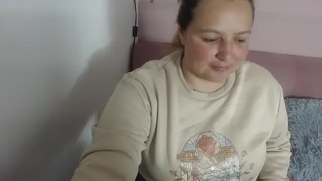 Snapshot of SweetRouse__ chatting on September 26, 2025, 2:10 pm SweetRouse online show from September 26, 2025, 2:10 pm