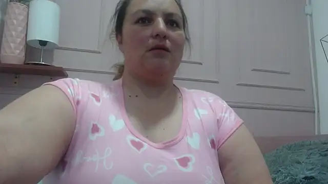 Snapshot of SweetRouse__ chatting on September 27, 2025, 1:38 pm SweetRouse online show from September 27, 2025, 1:38 pm