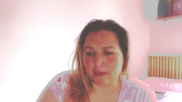 Snapshot of SweetRouse__ chatting on October 18, 2025, 3:02 pm SweetRouse online show from October 18, 2025, 3:02 pm