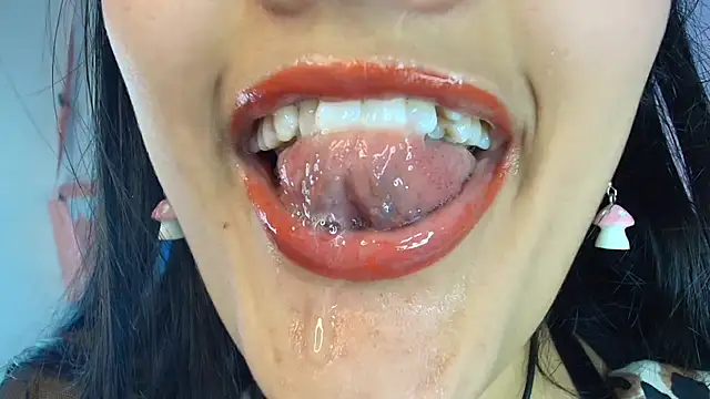 Snapshot of Hinata_21_ chatting on October 16, 2025, 6:42 pm Hinata 21  online show from October 16, 2025, 6:42 pm