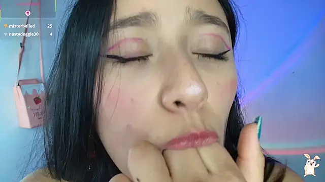 Hinata 21  online show from November 3, 2025, 9:05 pm