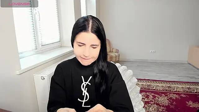 Malibu J online show from November 30, 2025, 8:40 am