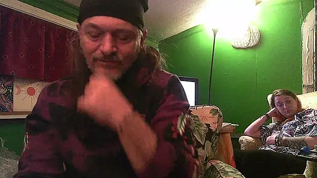 HippieDad333 online show from April 11, 2026, 3:55 am