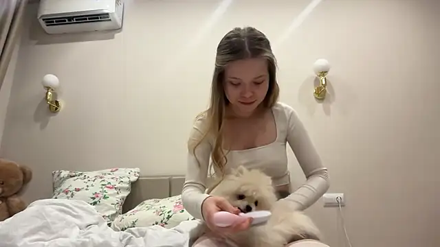 Snapshot of CandysRose chatting on February 27, 2026, 8:31 pm CandysRose online show from February 27, 2026, 8:31 pm