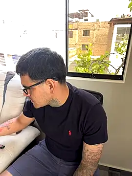 roa alee online show from November 4, 2025, 7:57 pm