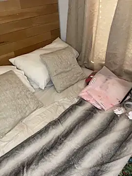 Ruby-Black online show from December 19, 2025, 1:40 pm