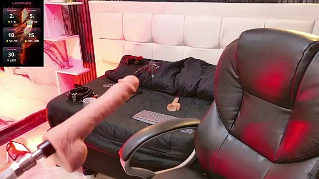 Snapshot of MaraBlake_ chatting on February 8, 2026, 4:27 am MaraBlake online show from February 8, 2026, 4:27 am