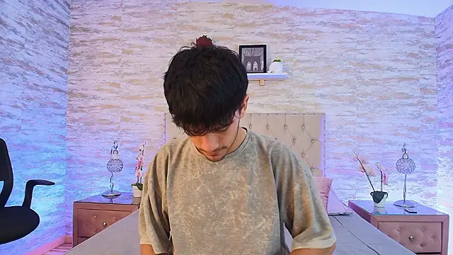 Snapshot of Axel_Draven chatting on February 16, 2026, 12:12 pm Axel Draven online show from February 16, 2026, 12:12 pm