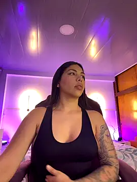 kloe28 online show from October 2, 2025, 3:46 am