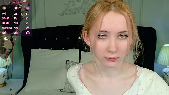 Snapshot of LiraKink chatting on February 9, 2026, 4:38 am LiraKink online show from February 9, 2026, 4:38 am