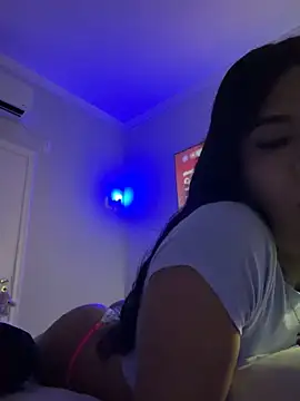 AliciaNinfetinha online show from April 5, 2026, 10:51 pm