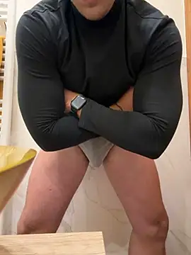 Italianofirenze online show from November 4, 2025, 12:21 am